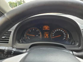 Toyota Avensis 2.2 D4-D 150кс, Keyless, Executive, снимка 13