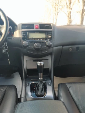 Honda Accord 2.4 executive automatic facelift , снимка 15