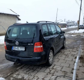 VW Touran 2.0 TDI, снимка 3