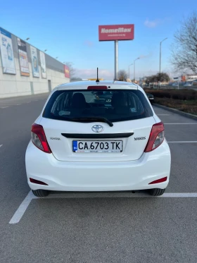 Toyota Yaris 1.0i, снимка 4