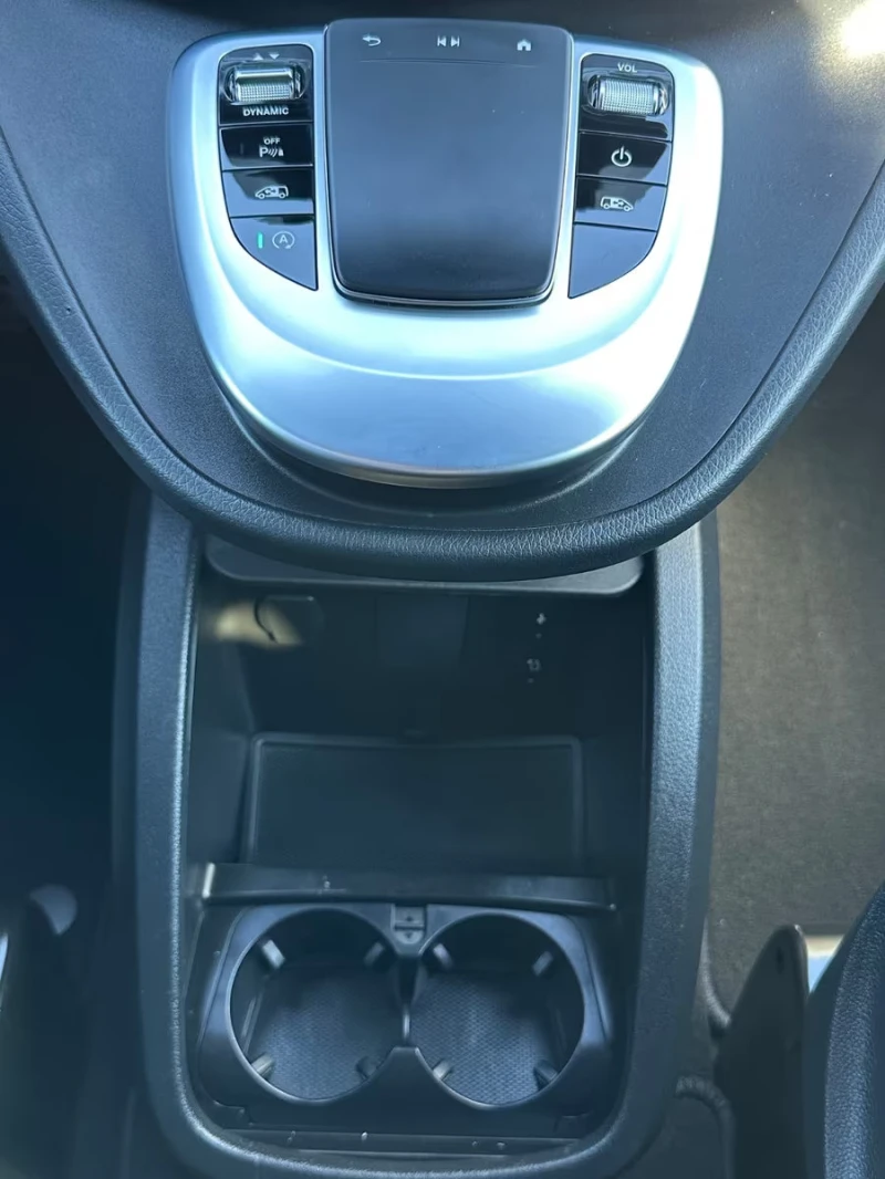 Mercedes-Benz V 300 237HP/AMG/CAM/LED/936v, снимка 14 - Автомобили и джипове - 53454723