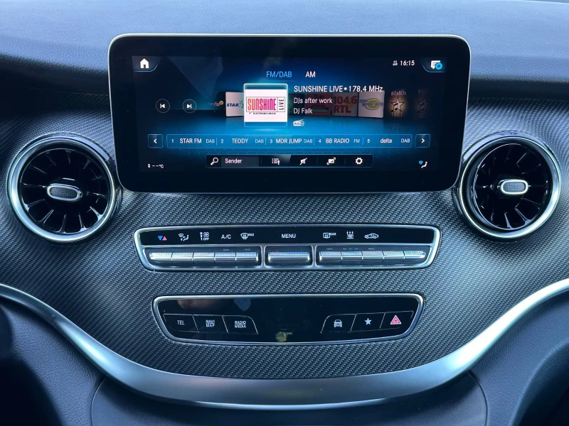 Mercedes-Benz V 300 237HP/AMG/CAM/LED/936v, снимка 12 - Автомобили и джипове - 53454723