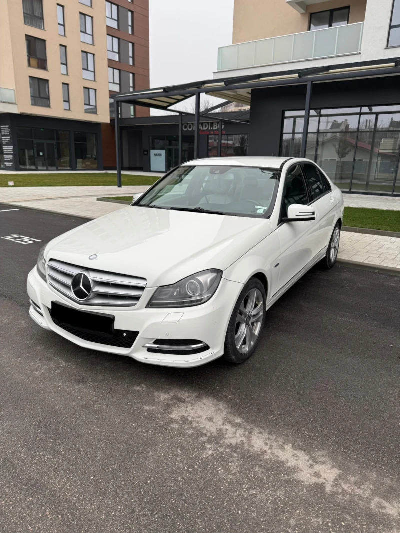 Mercedes-Benz C 200, снимка 3 - Автомобили и джипове - 53577854