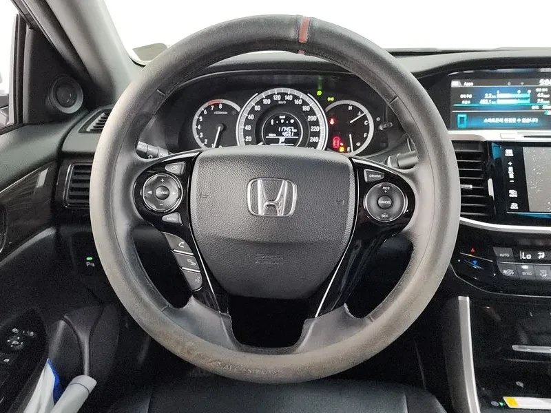 Honda Accord 2.4, снимка 14 - Автомобили и джипове - 55558068