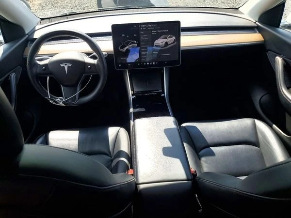 Tesla Model Y, снимка 9 - Автомобили и джипове - 56117832