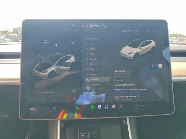 Tesla Model Y, снимка 10 - Автомобили и джипове - 56117832