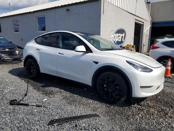 Tesla Model Y, снимка 5 - Автомобили и джипове - 56117832