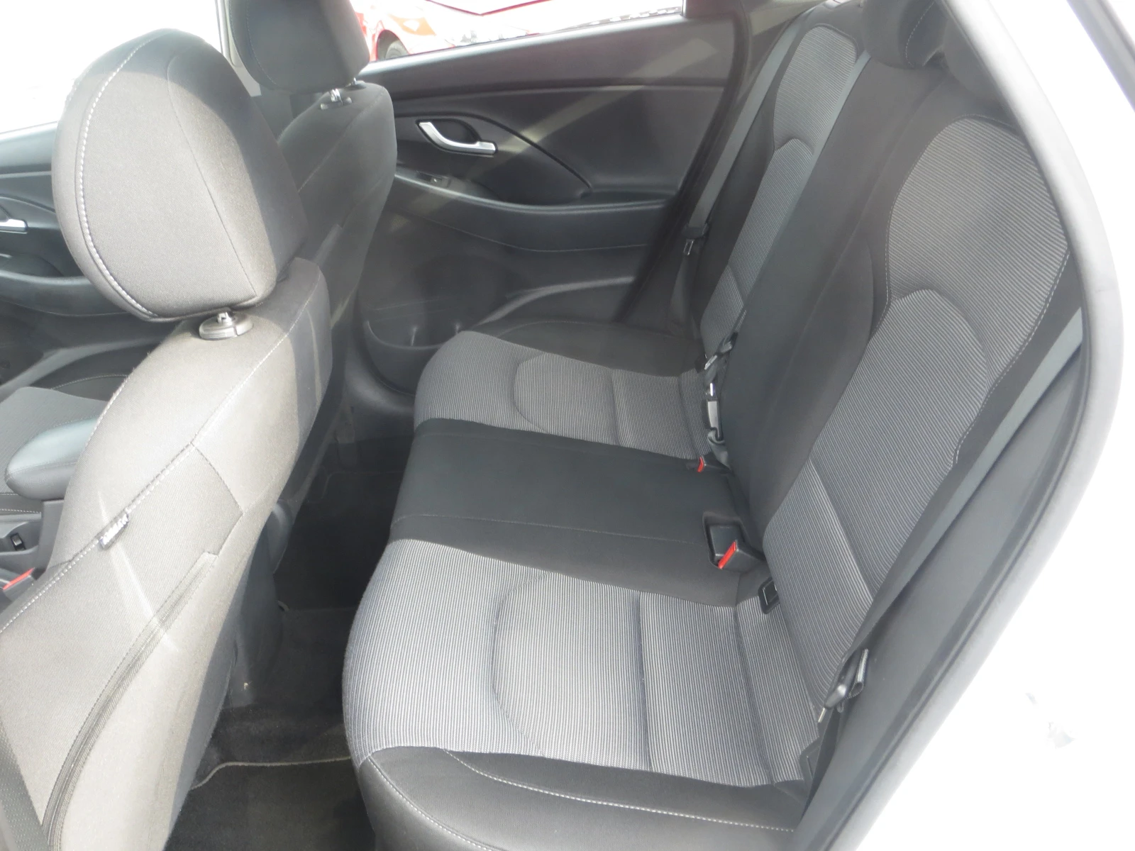 Hyundai I30 1, 6 CRDI euro 6b | Mobile.bg   12