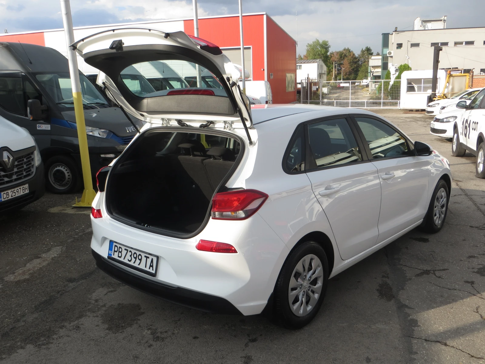Hyundai I30 1, 6 CRDI euro 6b | Mobile.bg   17