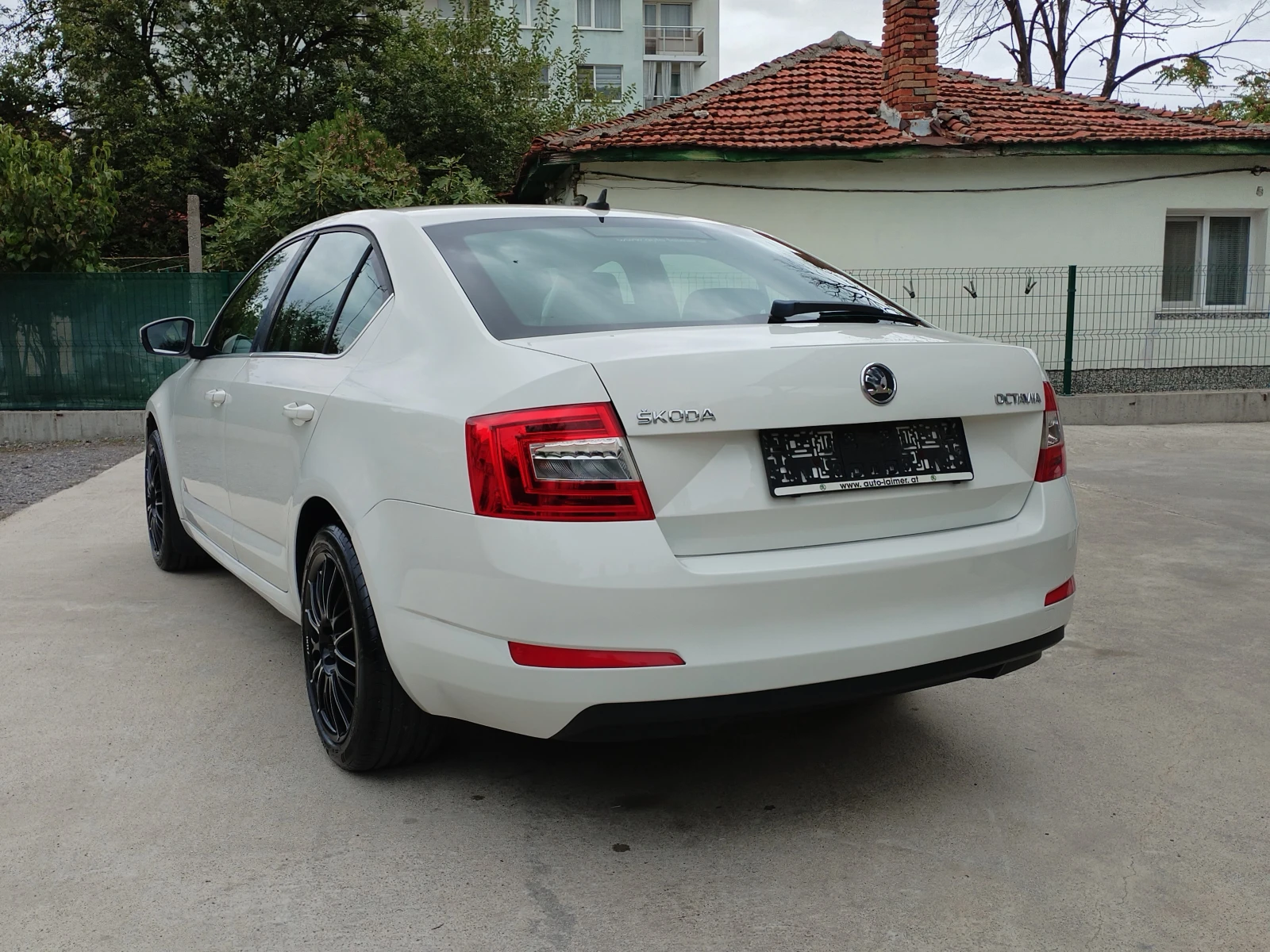 Skoda Octavia 1.6TDI DSG - изображение 7