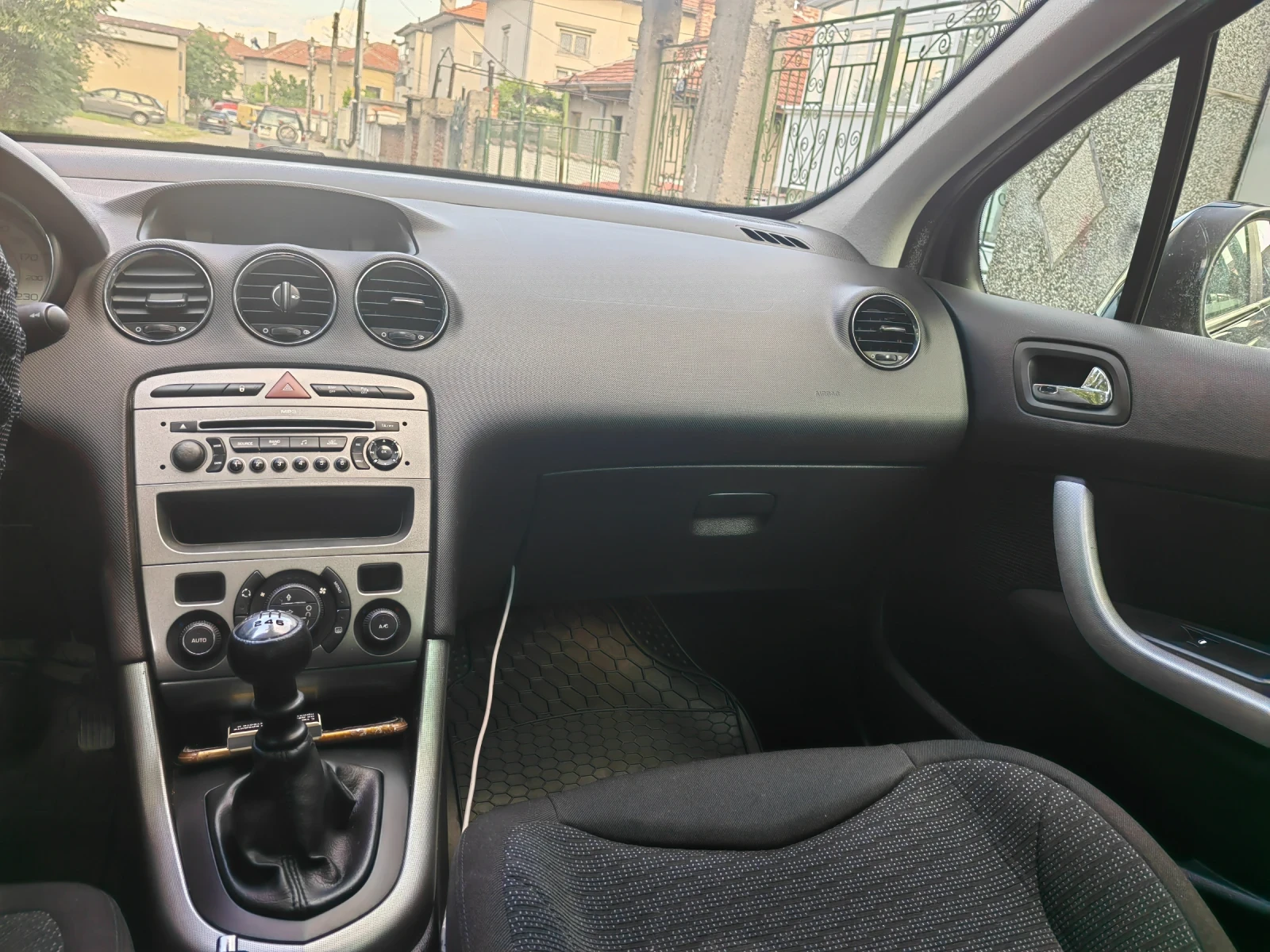 Peugeot 308  - изображение 8