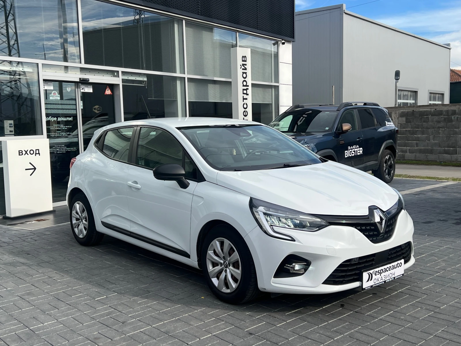 Renault Clio 1.0TCe/ 100к.с - изображение 3