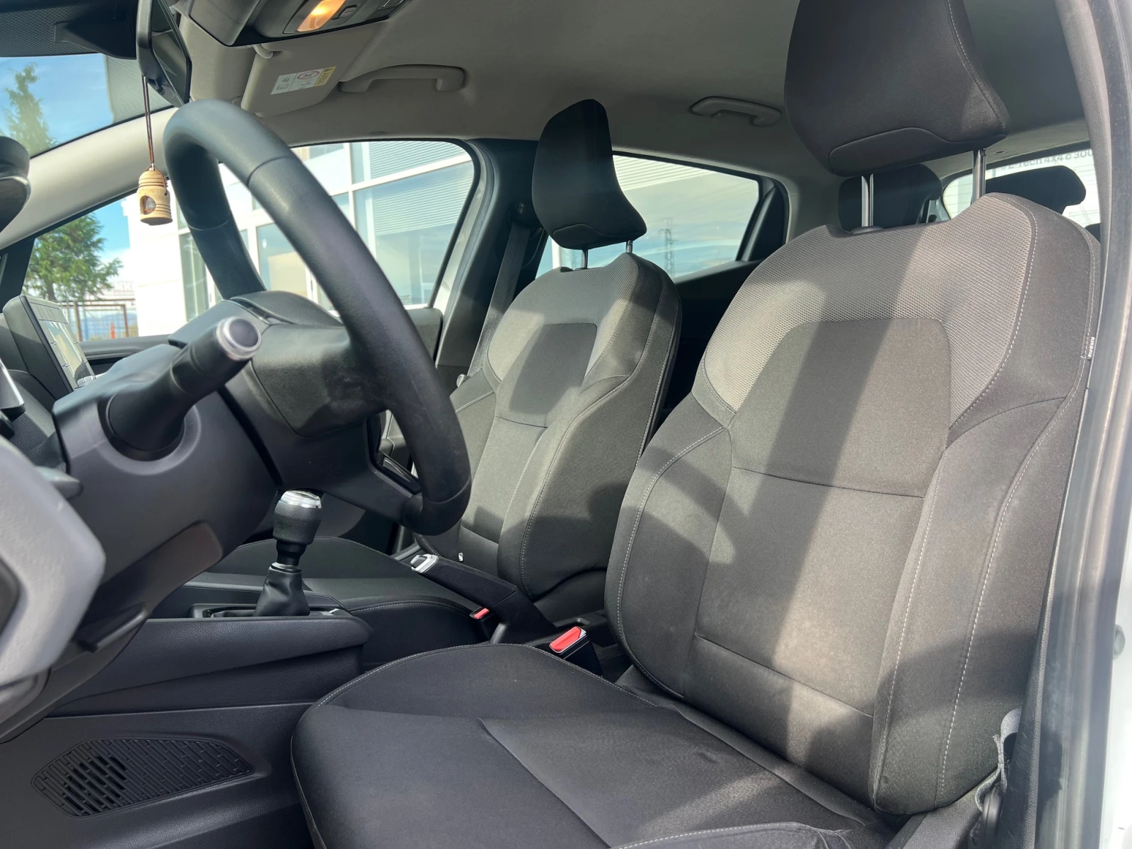 Renault Clio 1.0TCe/ 100к.с - изображение 10