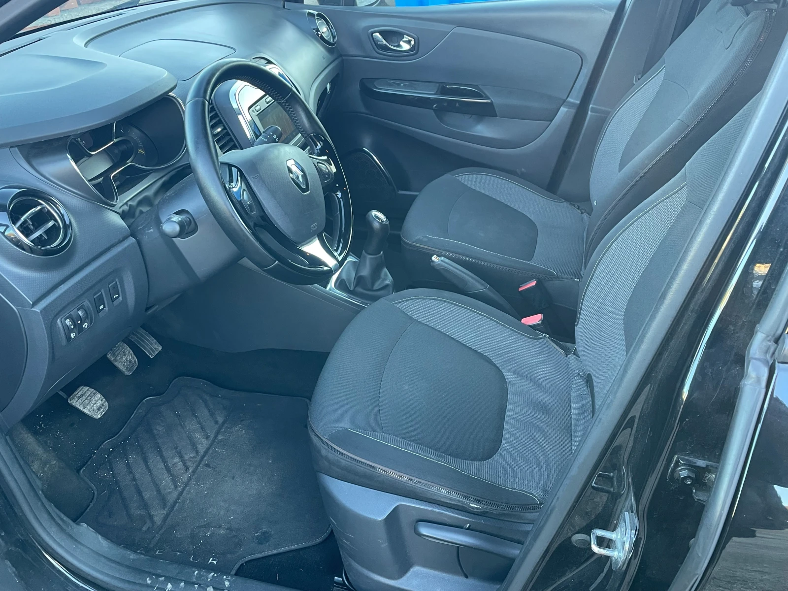 Renault Captur НОВ ВНОС 1.5DCI - изображение 10
