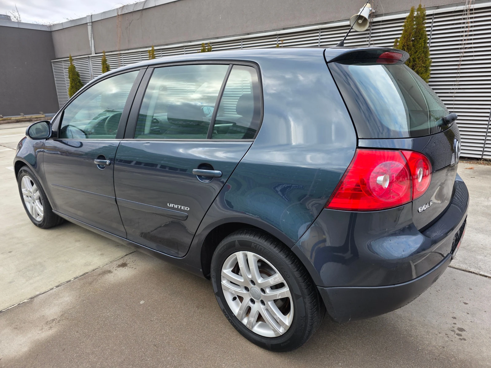 VW Golf  V-1.6-102 hp - изображение 7