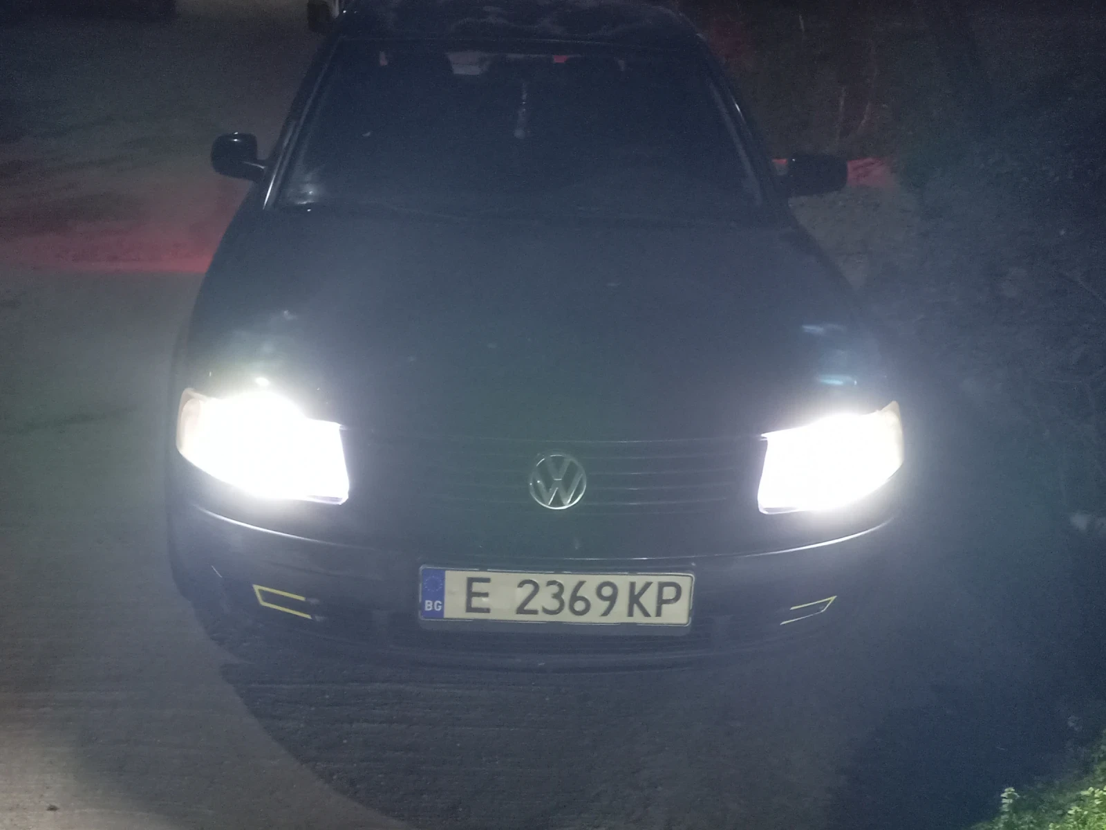 VW Passat, снимка 9 - Автомобили и джипове - 53477861