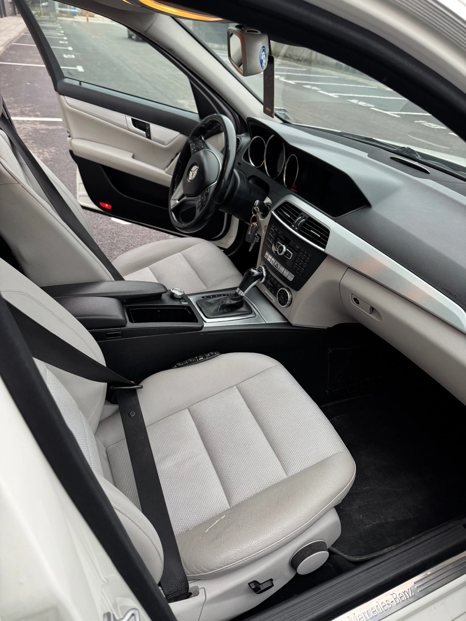 Mercedes-Benz C 200 Avantgarde Facelift  - изображение 9