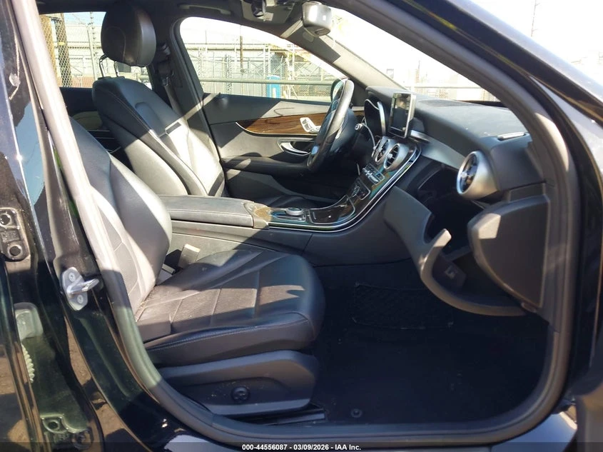 Mercedes-Benz C 300 2.0l, снимка 5 - Автомобили и джипове - 53936853