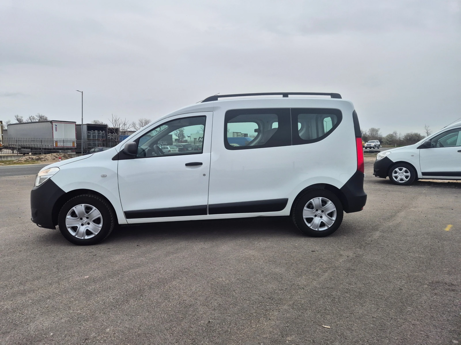 Dacia Dokker N1-M/T 1.5 DCI, снимка 2 - Автомобили и джипове - 53949253