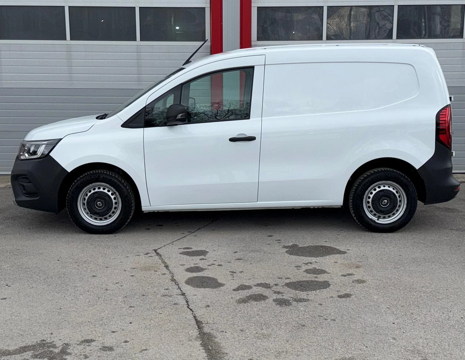 Renault Kangoo 1.5DCI NAVI KLIMATRONIK 6-СКОРОСТИ EVRO 6D N1 , снимка 6 - Автомобили и джипове - 54083183