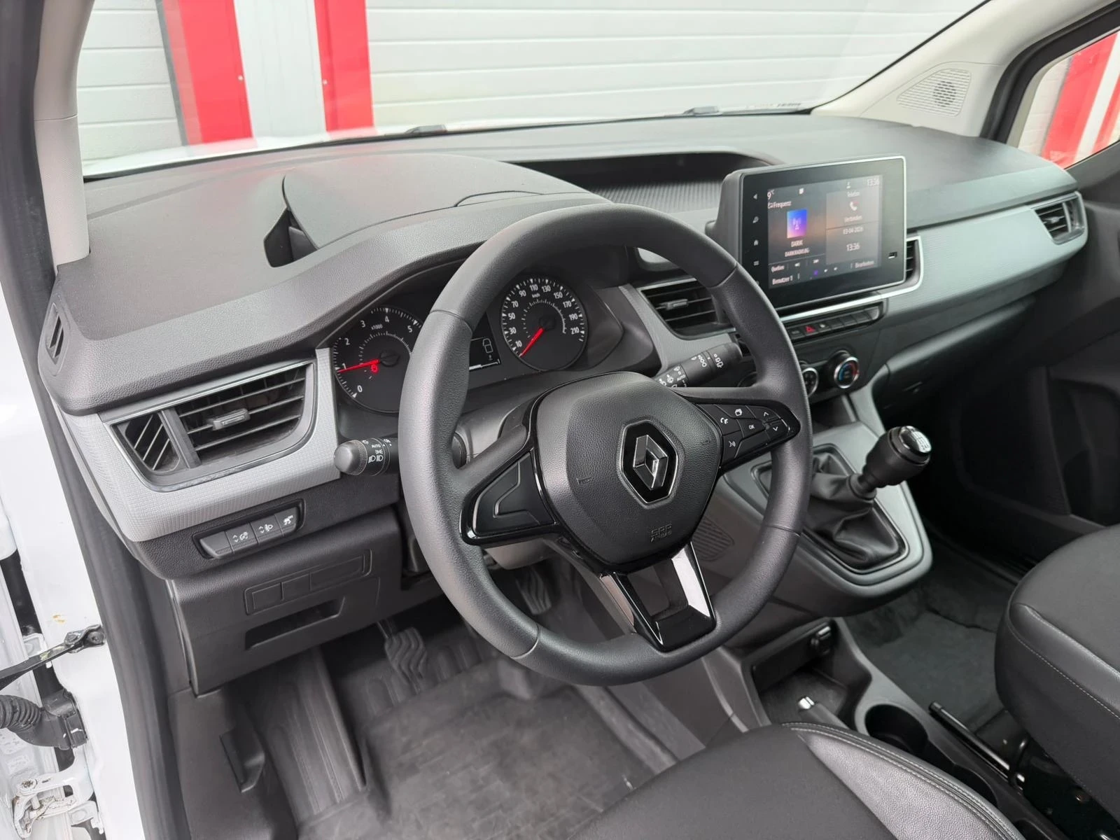 Renault Kangoo 1.5DCI NAVI KLIMATRONIK 6-СКОРОСТИ EVRO 6D N1 , снимка 14 - Автомобили и джипове - 54083183