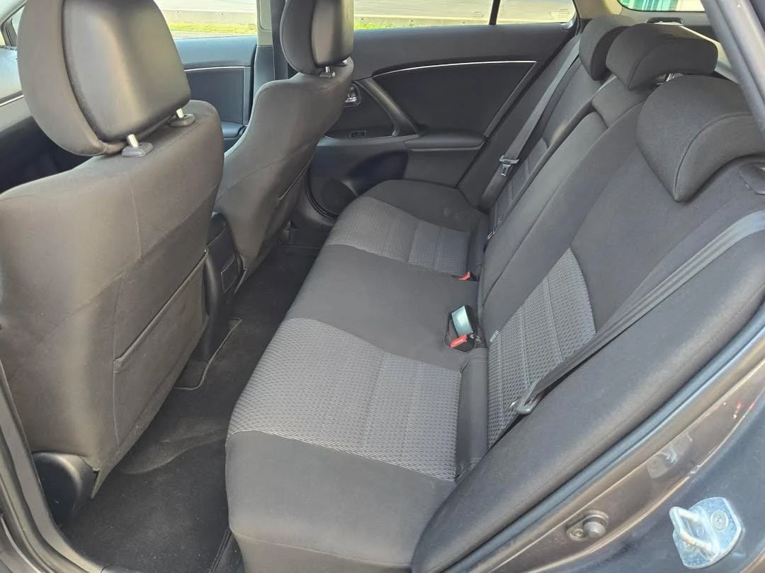 Toyota Avensis 2.2 D4-D 150кс, Keyless, Executive, снимка 10 - Автомобили и джипове - 54102044