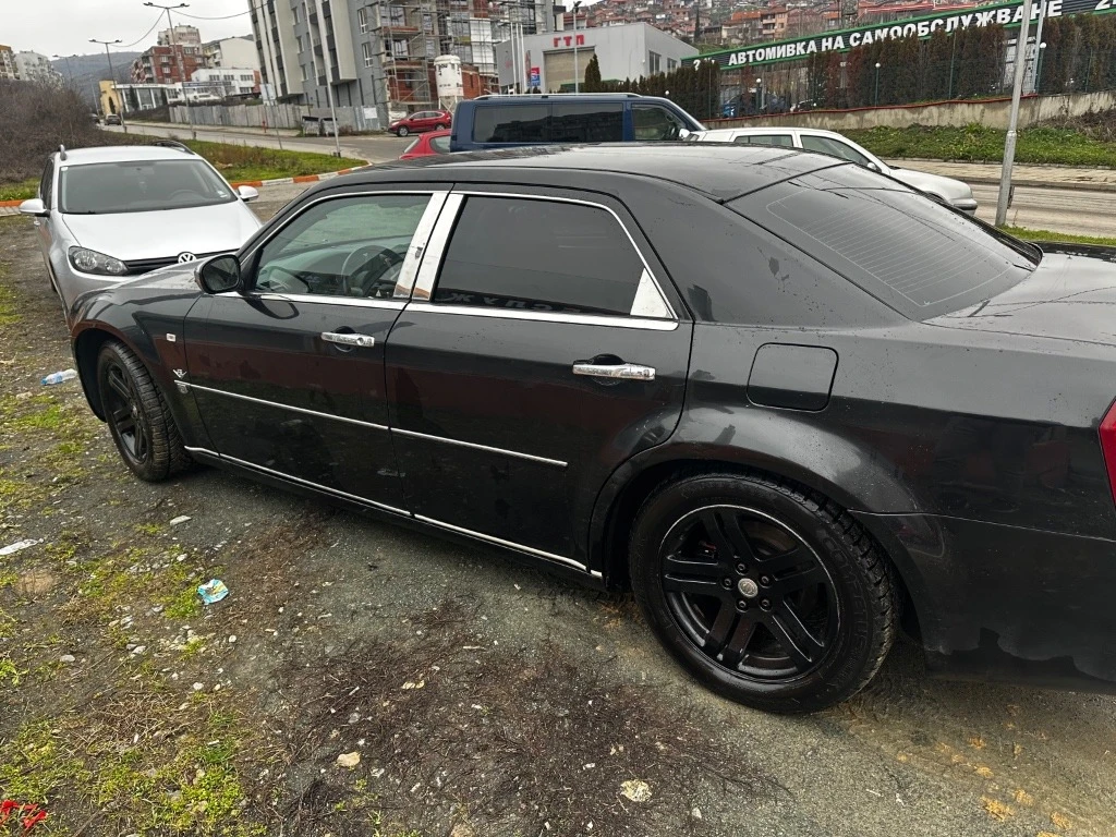 Chrysler 300c 3.0 CRD, снимка 3 - Автомобили и джипове - 54233868