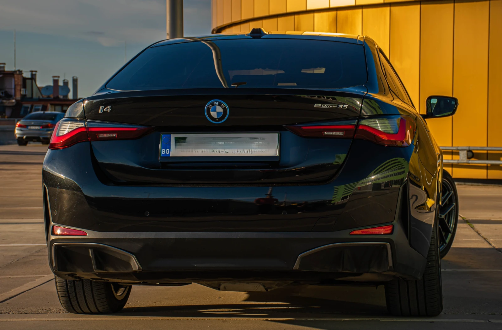 BMW i4 eDrive35 | Mobile.bg � ����������� 4