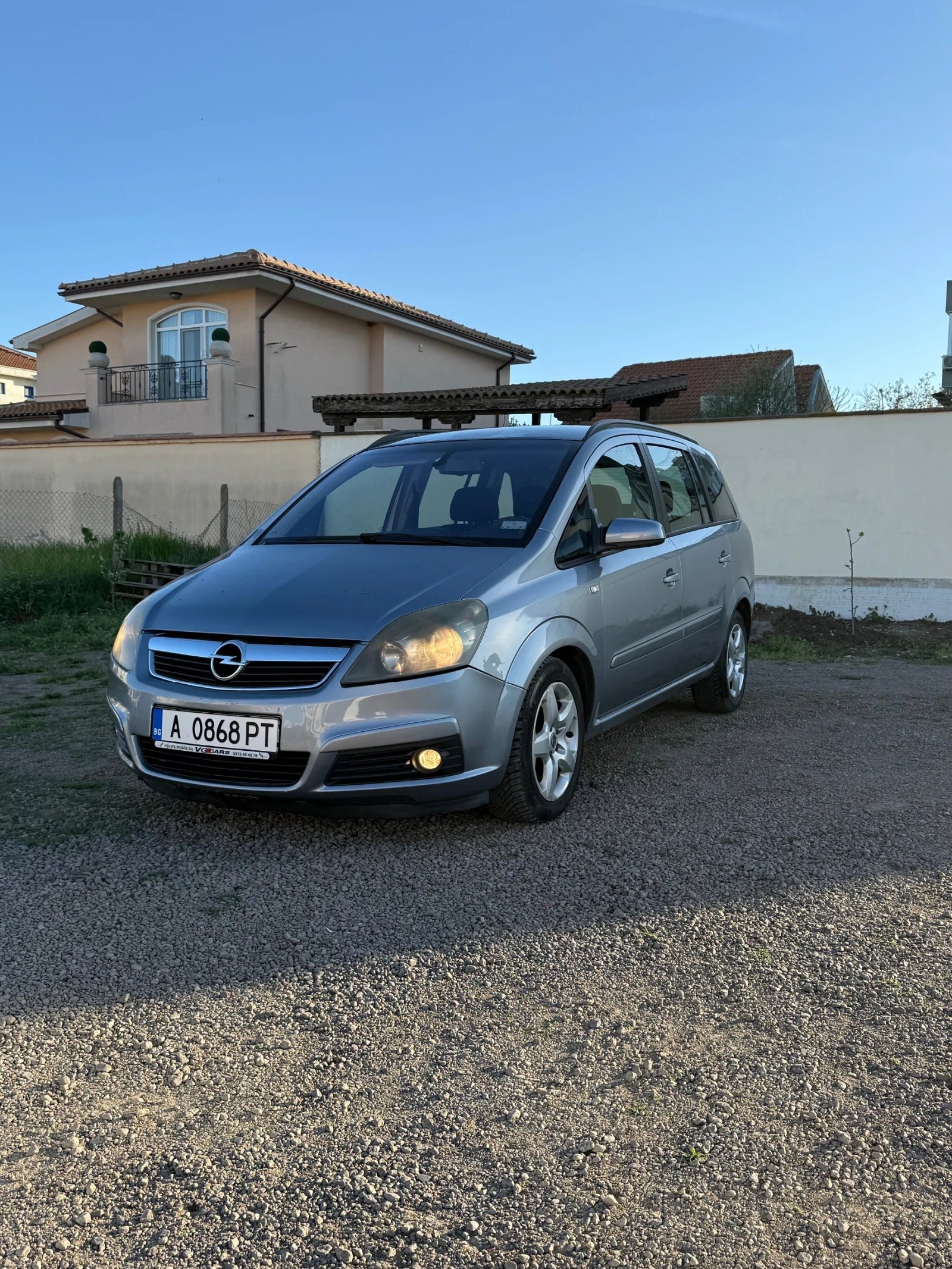 Opel Zafira, снимка 2 - Автомобили и джипове - 54335268