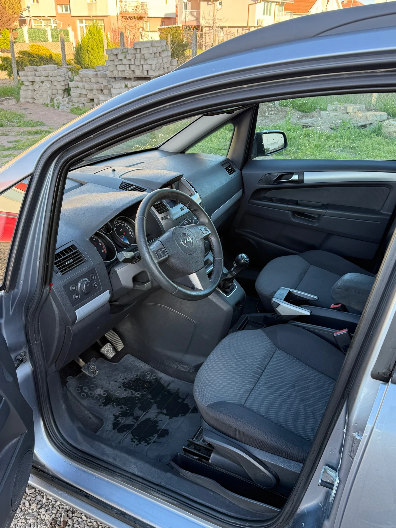 Opel Zafira, снимка 5 - Автомобили и джипове - 54335268