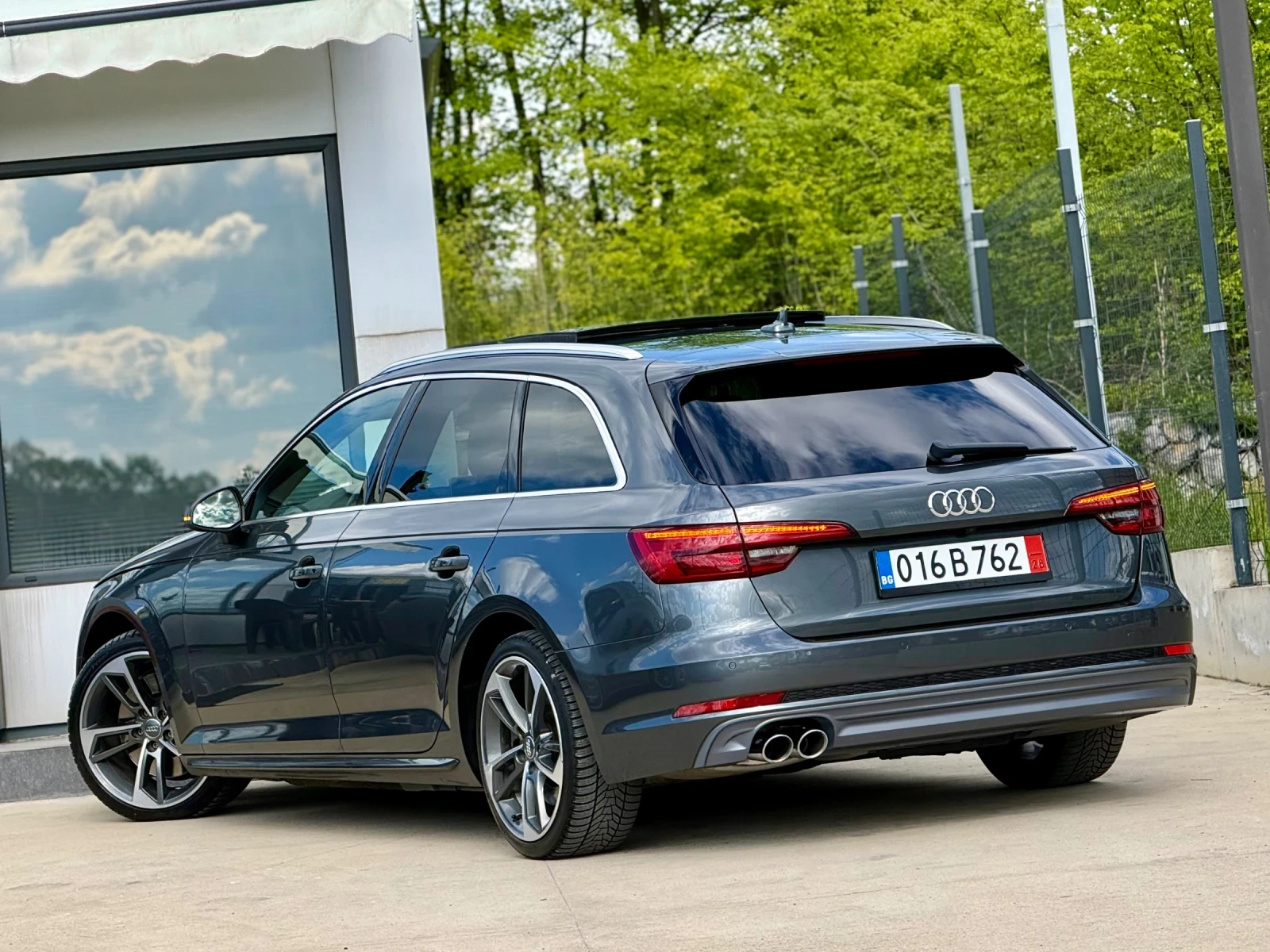 Audi A4 S-LINE / V6-3.0TDI / QUATTRO-4x4 / КАМЕРА / B&O, снимка 4 - Автомобили и джипове - 54421963