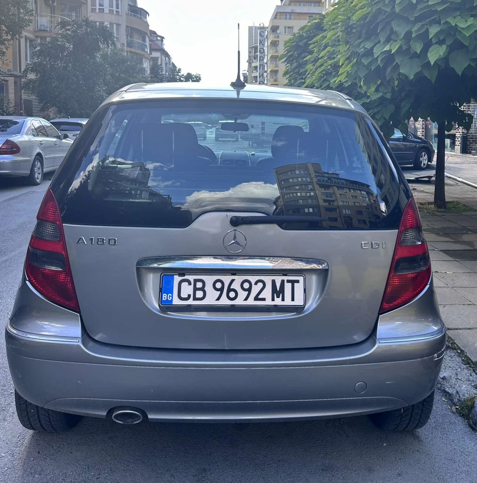 Mercedes-Benz A 180 Avangard , снимка 5 - Автомобили и джипове - 54813040