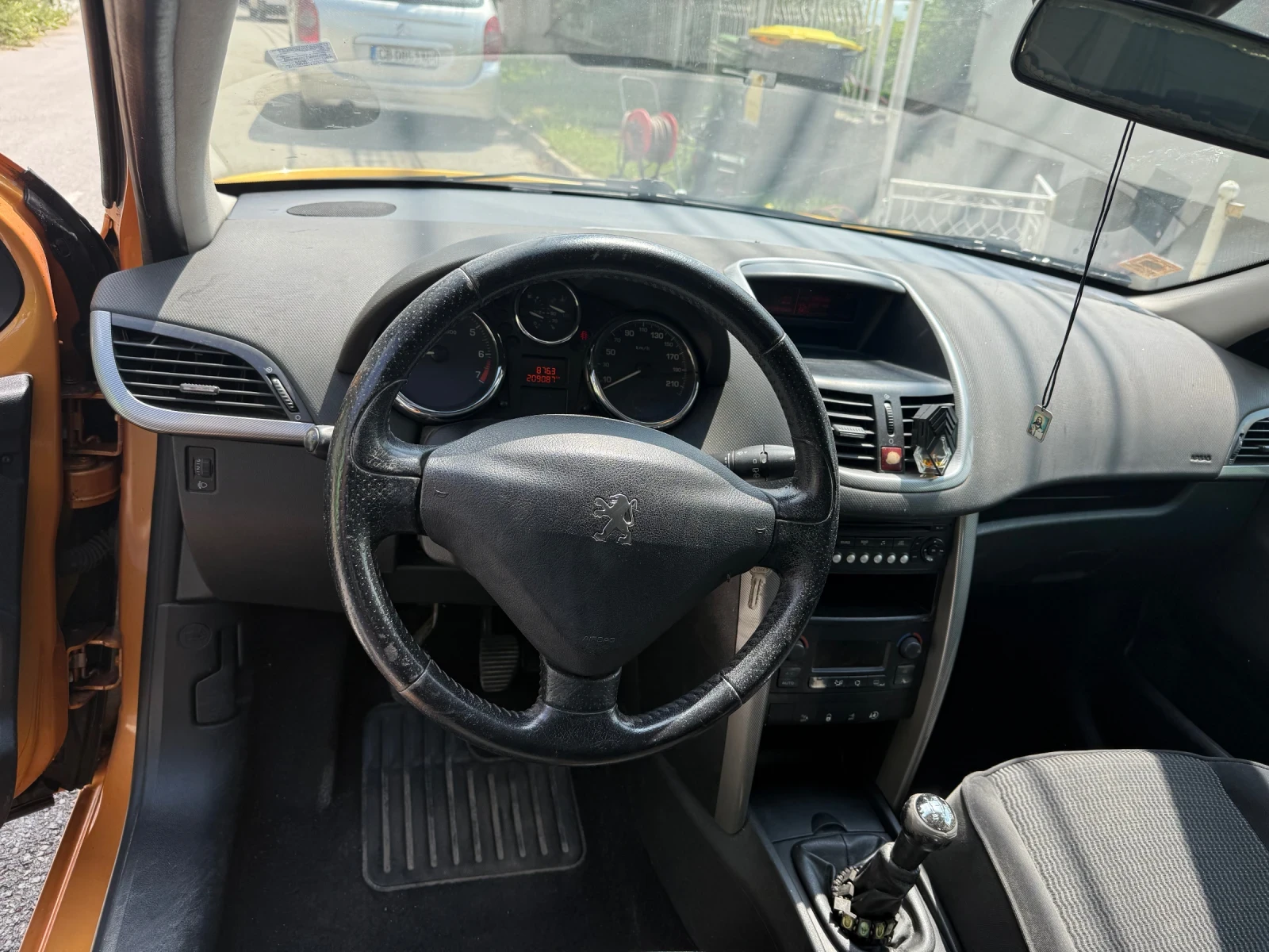 Peugeot 207, снимка 10 - Автомобили и джипове - 55192113
