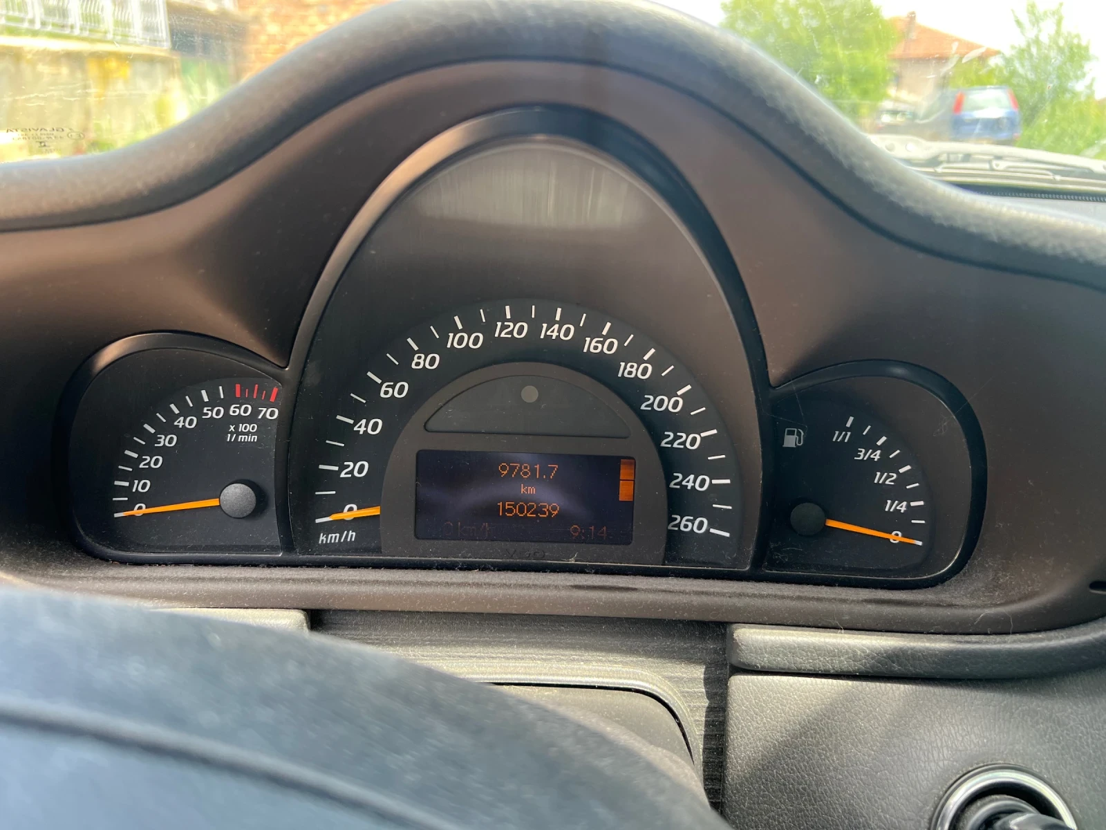 Mercedes-Benz C 230, снимка 4 - Автомобили и джипове - 55280327