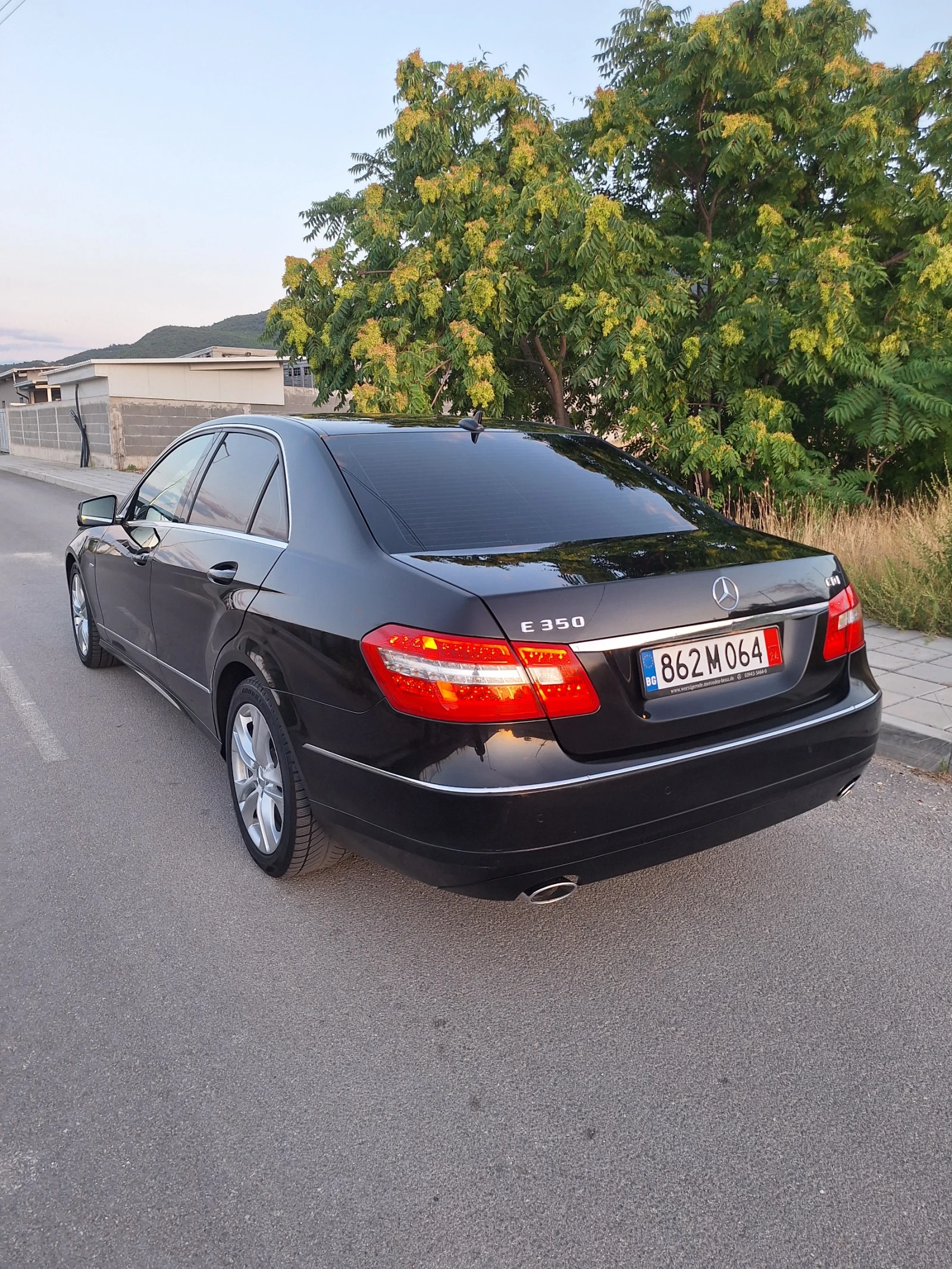 Mercedes-Benz E 350 3.5 CDI Avantgarde, снимка 4 - Автомобили и джипове - 55288487