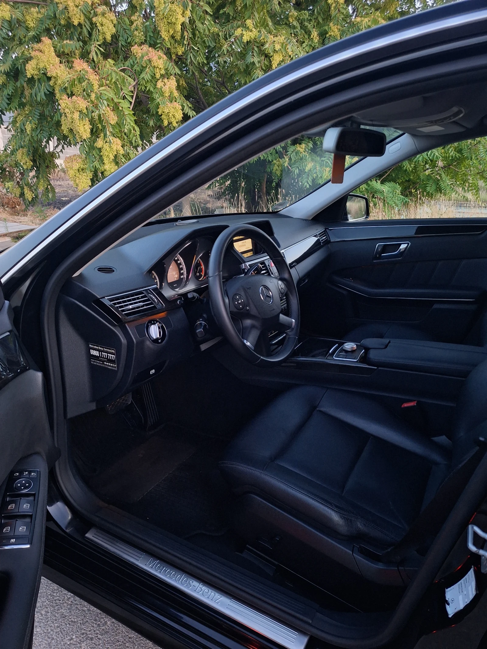 Mercedes-Benz E 350 3.5 CDI Avantgarde, снимка 7 - Автомобили и джипове - 55288487