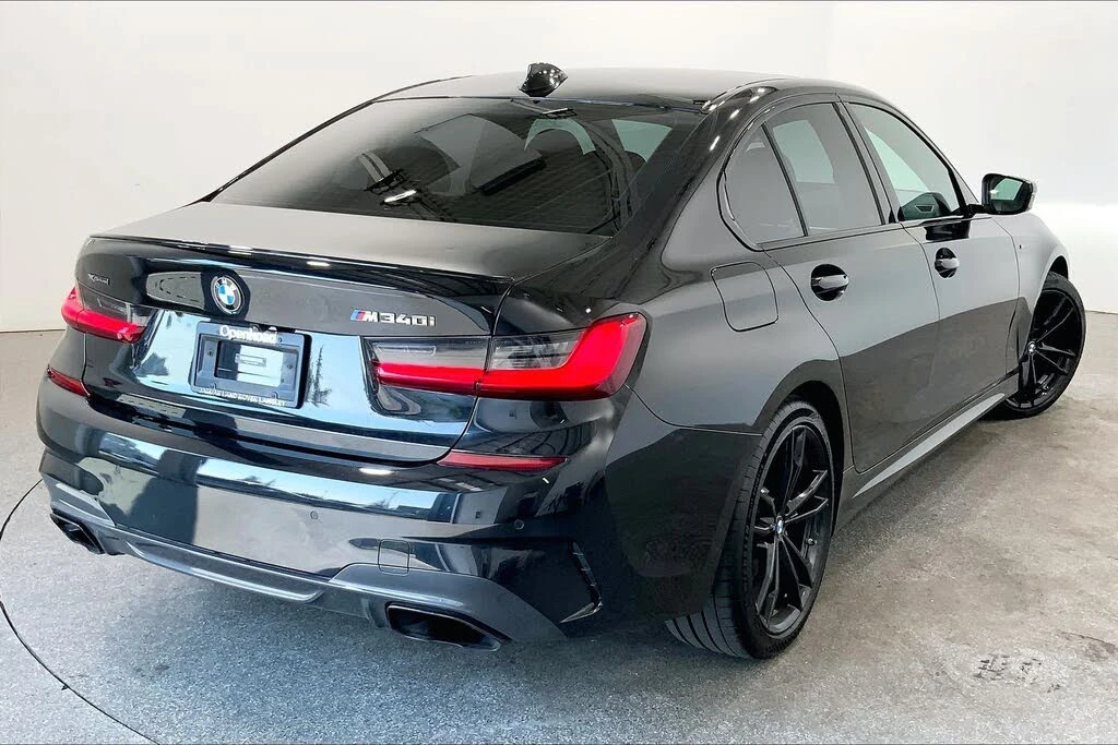 BMW 340 i xDrive* HARMAN KARDON* LASER* DISTRONIC* ХЕДЪП* , снимка 4 - Автомобили и джипове - 55661822
