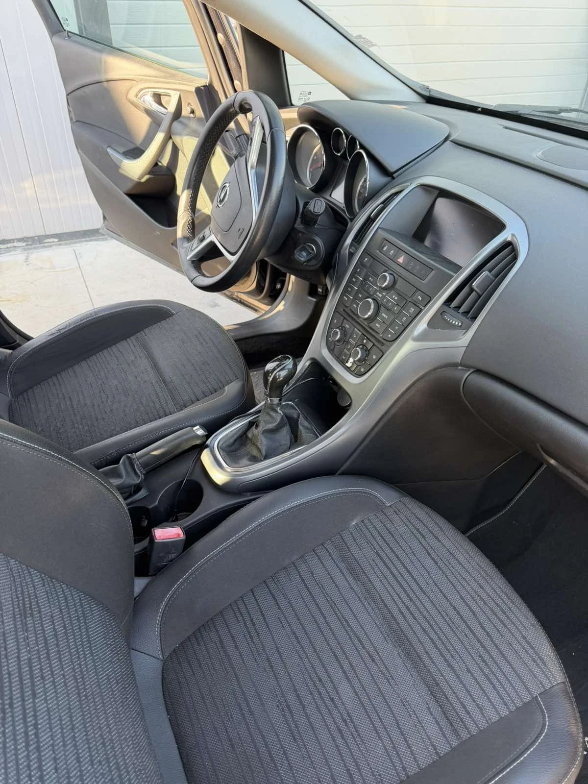Opel Astra, снимка 4 - Автомобили и джипове - 55697159