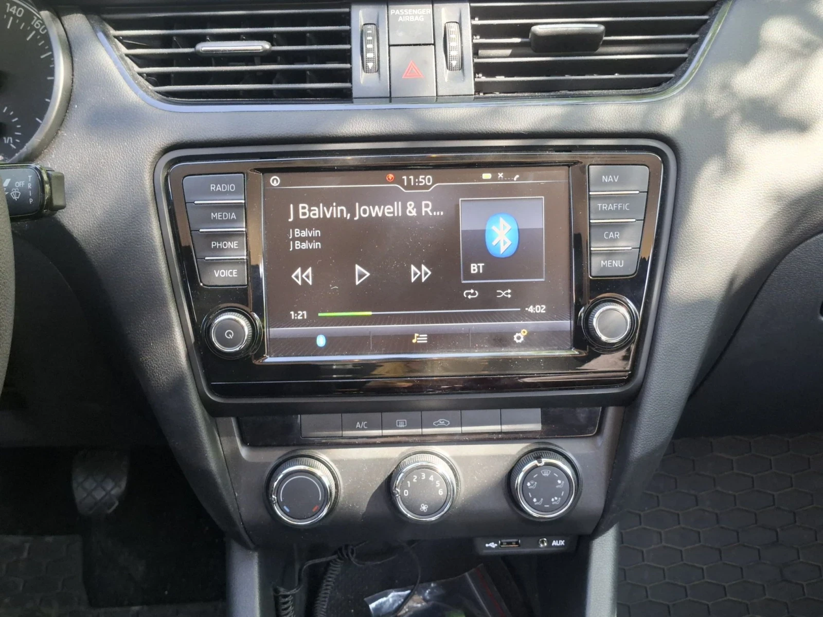 Skoda Octavia От БГ - ЕУРАТЕК - 99000 км, снимка 3 - Автомобили и джипове - 55729649
