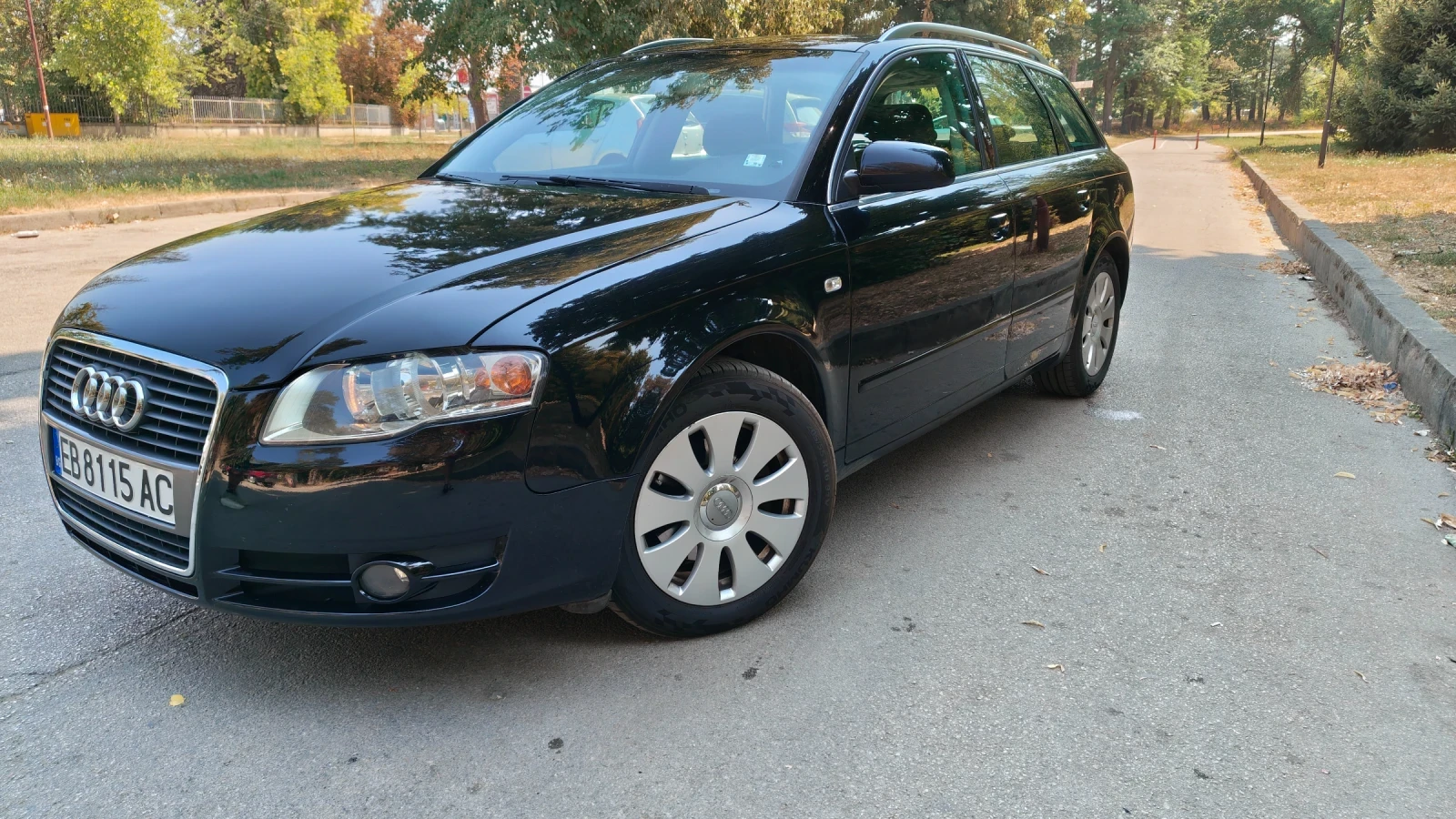 Audi A4 Avant 2.0 tdi, снимка 4 - Автомобили и джипове - 55771680