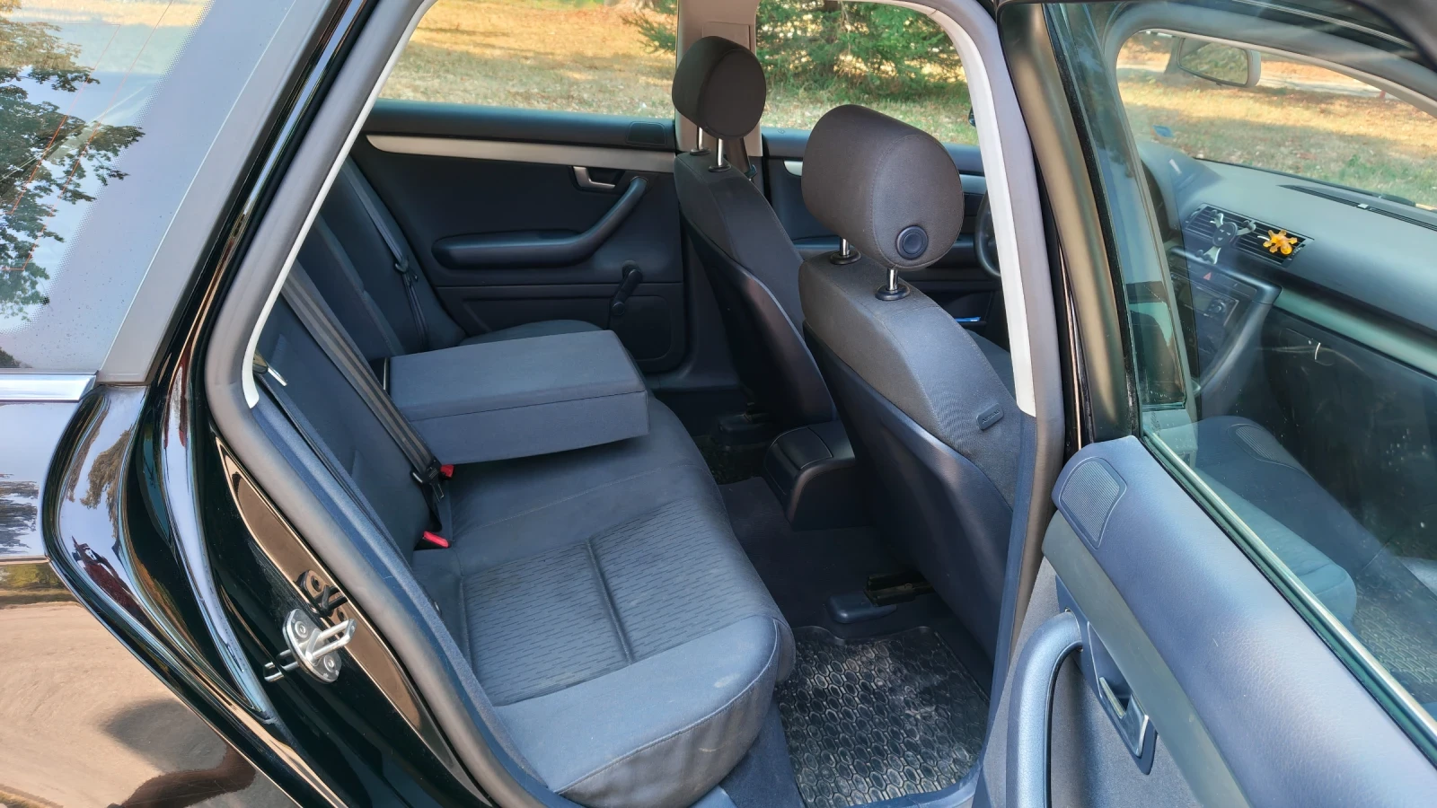 Audi A4 Avant 2.0 tdi, снимка 10 - Автомобили и джипове - 55771680
