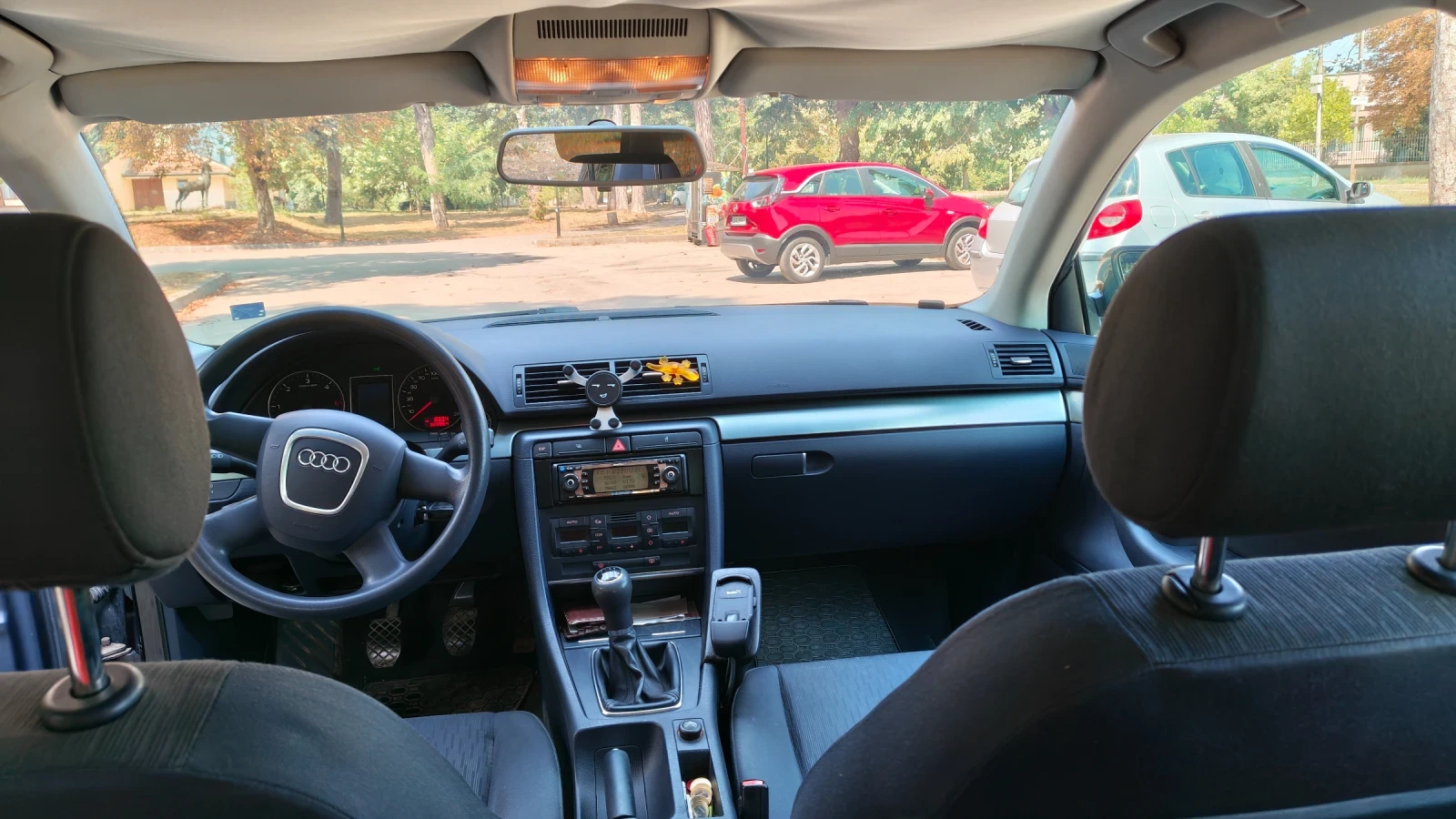 Audi A4 Avant 2.0 tdi, снимка 8 - Автомобили и джипове - 55771680