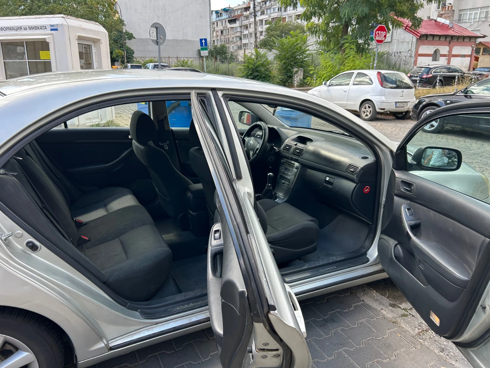 Toyota Avensis, снимка 6 - Автомобили и джипове - 55950294