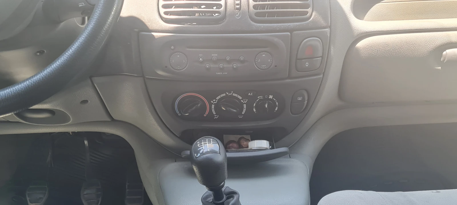 Renault Scenic, снимка 3 - Автомобили и джипове - 56231821