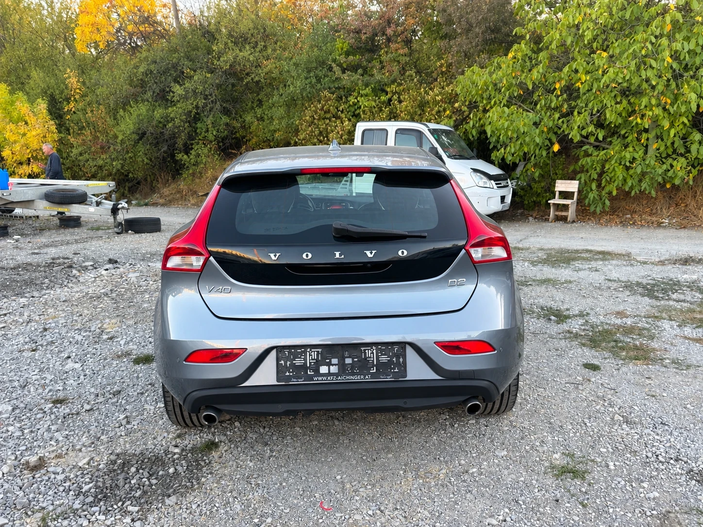 Volvo V40 2.0-120кс, Автоматик, снимка 7 - Автомобили и джипове - 56367213