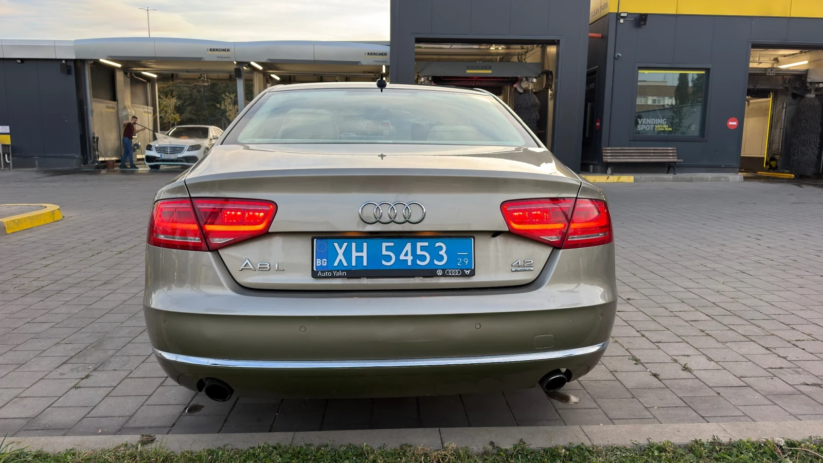 Audi A8, снимка 3 - Автомобили и джипове - 56405719