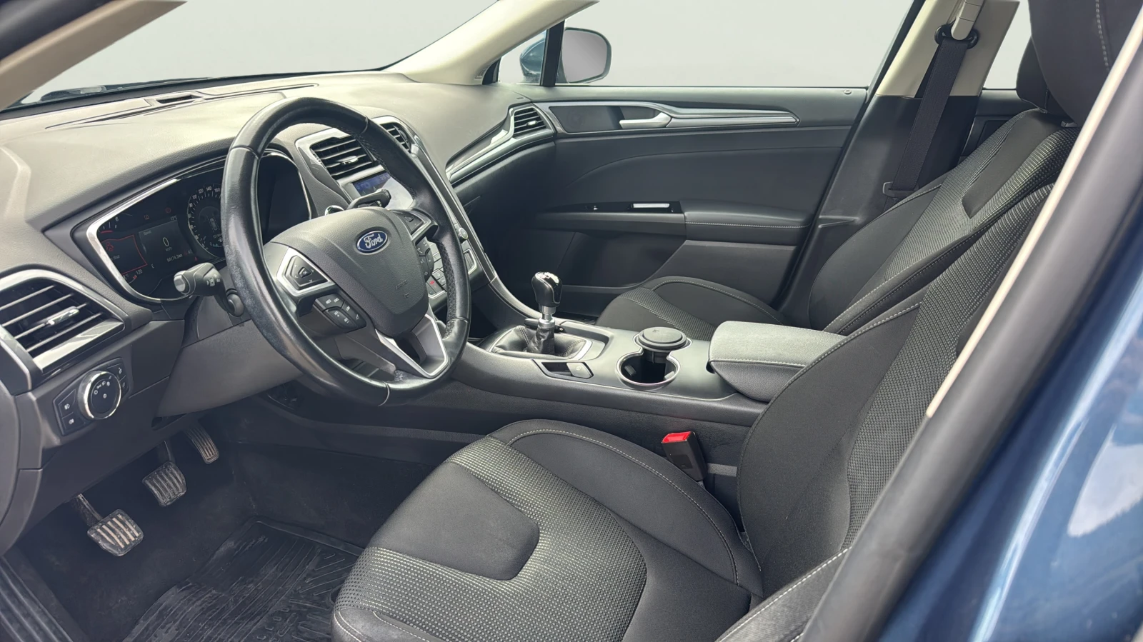 Ford Mondeo 2.0 EcoBlue, снимка 11 - Автомобили и джипове - 56557856