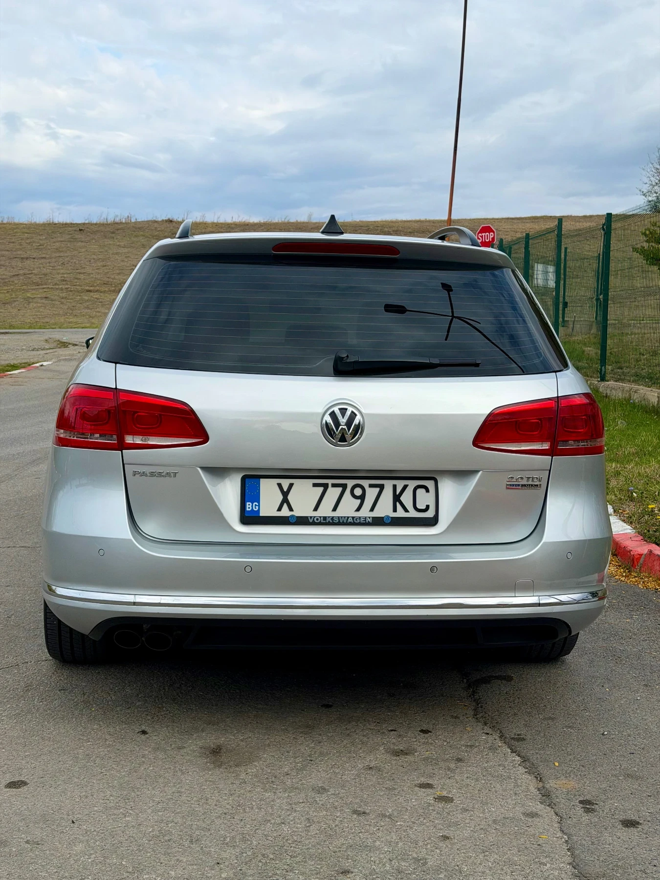 VW Passat 2.0 TDI, снимка 6 - Автомобили и джипове - 56728034