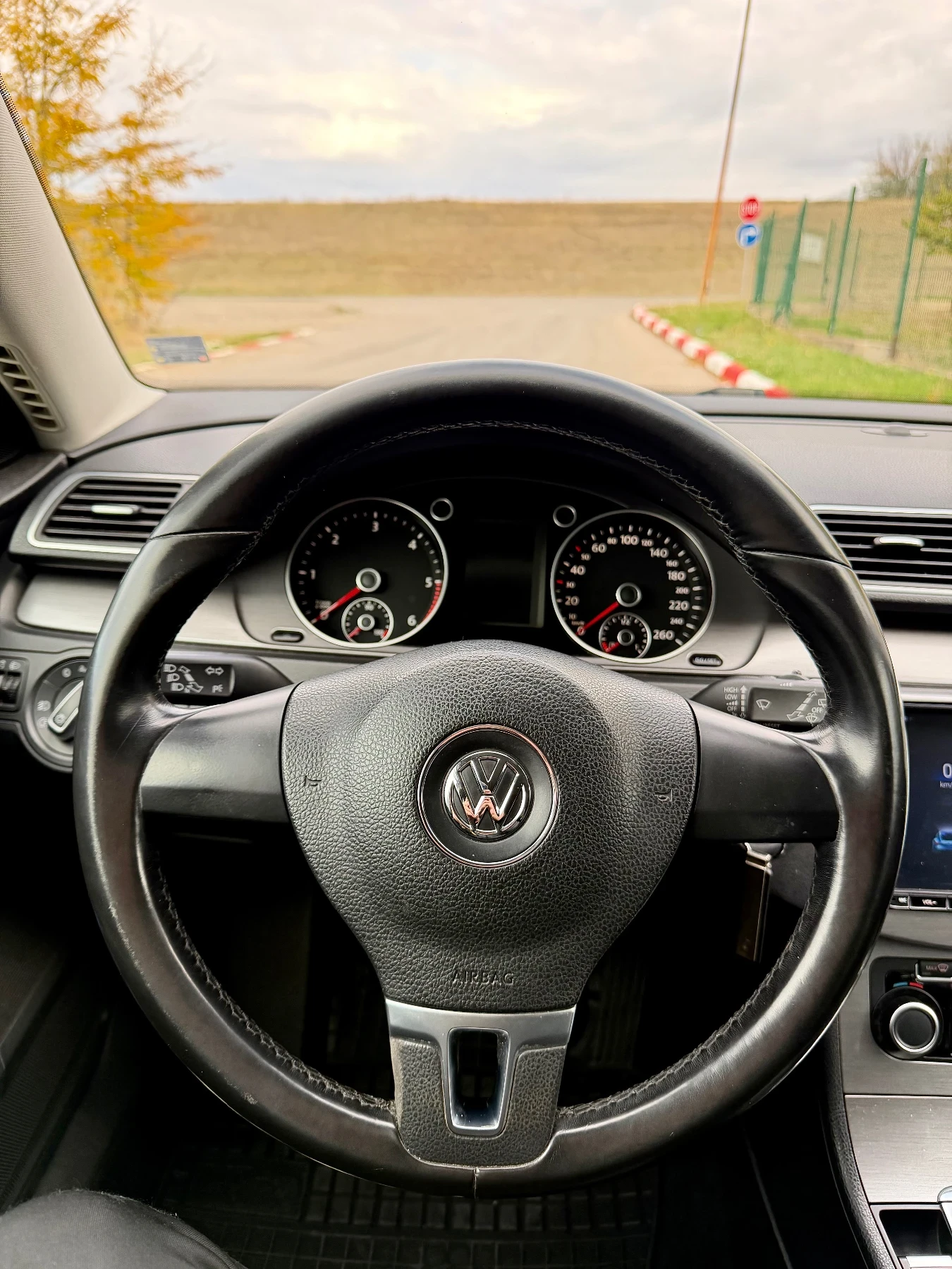 VW Passat 2.0 TDI, снимка 8 - Автомобили и джипове - 56728034