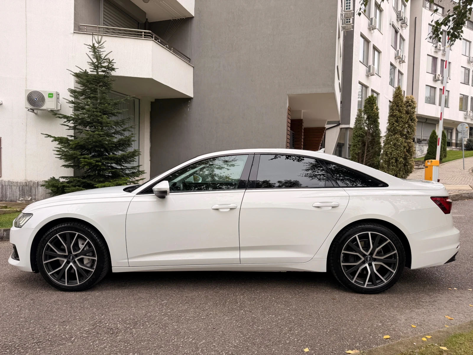Audi A6 50TDI / QUATTRO , снимка 4 - Автомобили и джипове - 56734118
